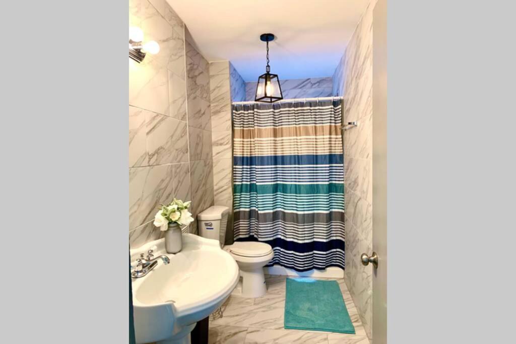 ナイアガラフォールズ 5Br Niagara Getaway Prime Location-Sleeps 10ヴィラ エクステリア 写真