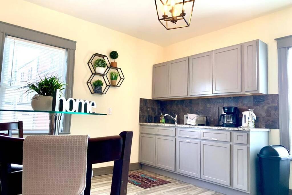 ナイアガラフォールズ 5Br Niagara Getaway Prime Location-Sleeps 10ヴィラ エクステリア 写真