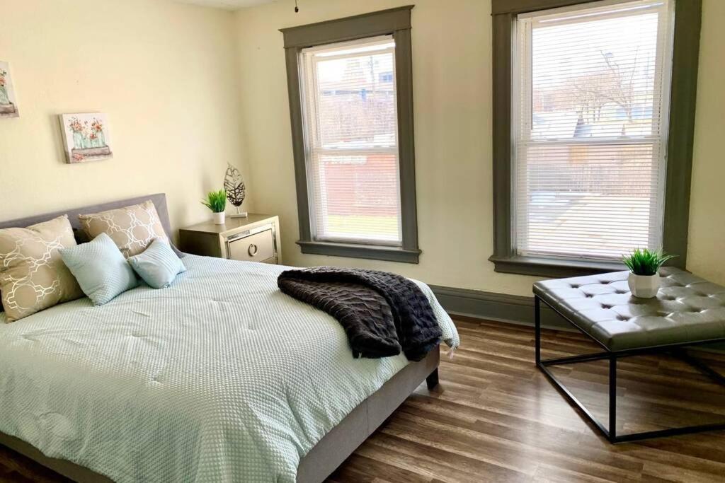 ナイアガラフォールズ 5Br Niagara Getaway Prime Location-Sleeps 10ヴィラ エクステリア 写真