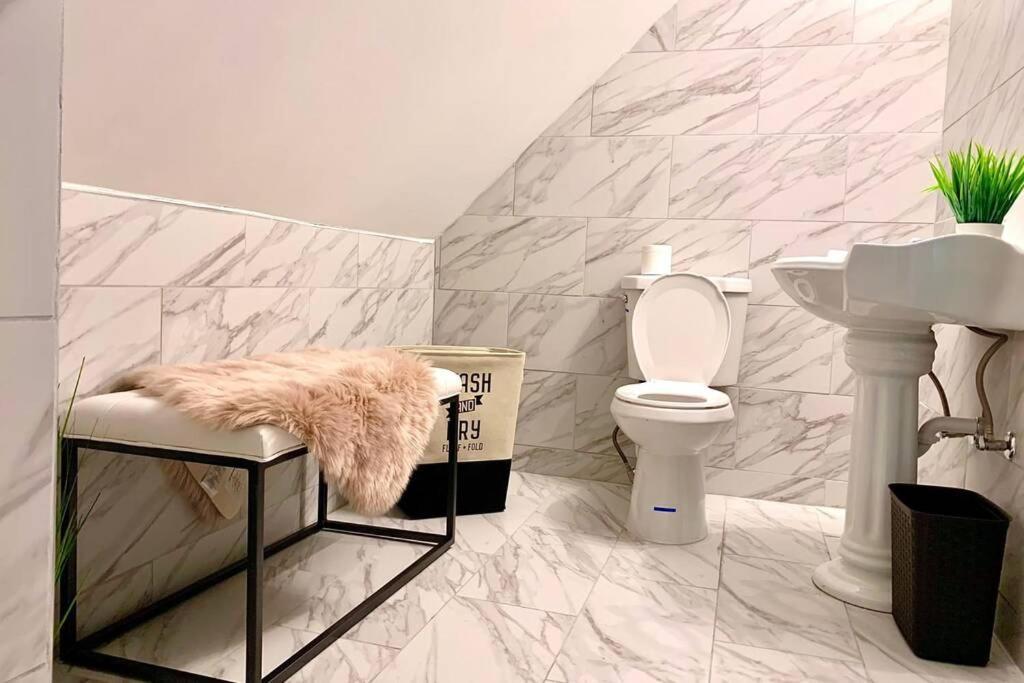 ナイアガラフォールズ 5Br Niagara Getaway Prime Location-Sleeps 10ヴィラ エクステリア 写真