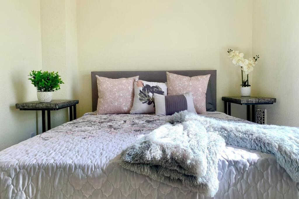 ナイアガラフォールズ 5Br Niagara Getaway Prime Location-Sleeps 10ヴィラ エクステリア 写真